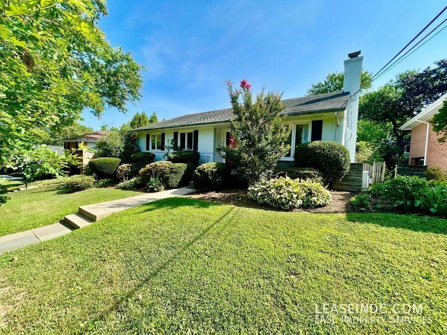 4439 Springdale St Nw - Photo 2 of 38