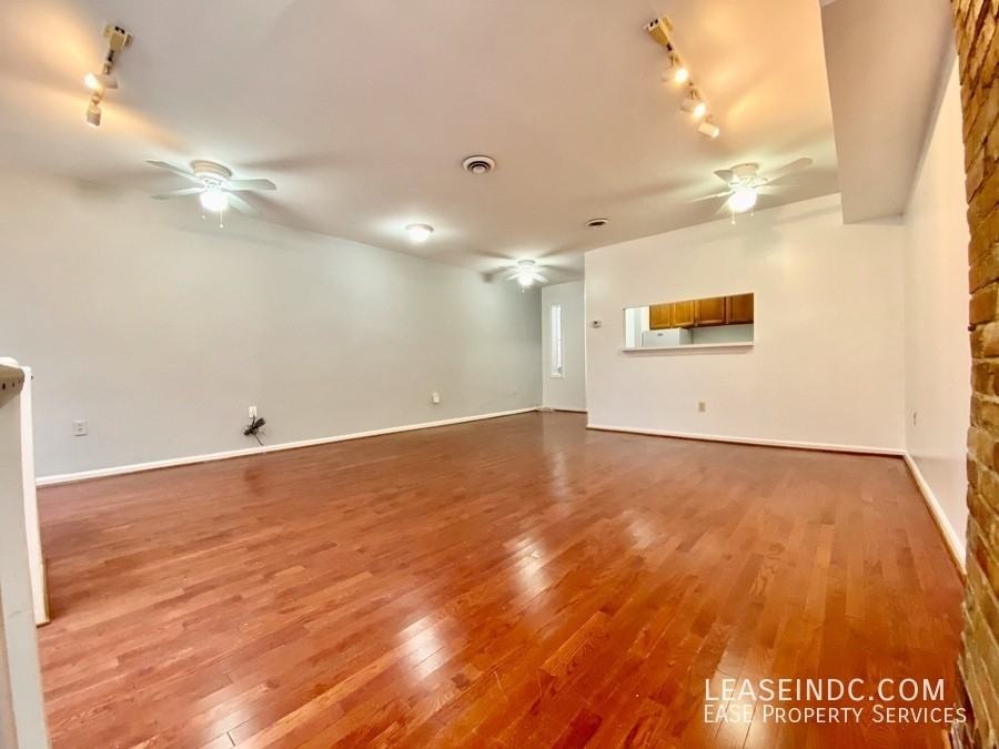 1721 11th St Nw #2 - Photo 4 of 18