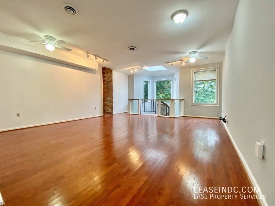 1721 11th St Nw #2 - Photo 5 of 18