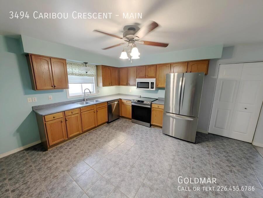 3494 Caribou Cres #MAIN - Photo 5 of 12