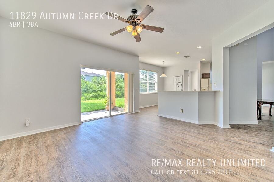 11829 Autumn Creek Dr - Photo 3 of 50