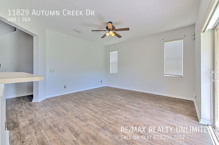 11829 Autumn Creek Dr - Photo 6 of 50