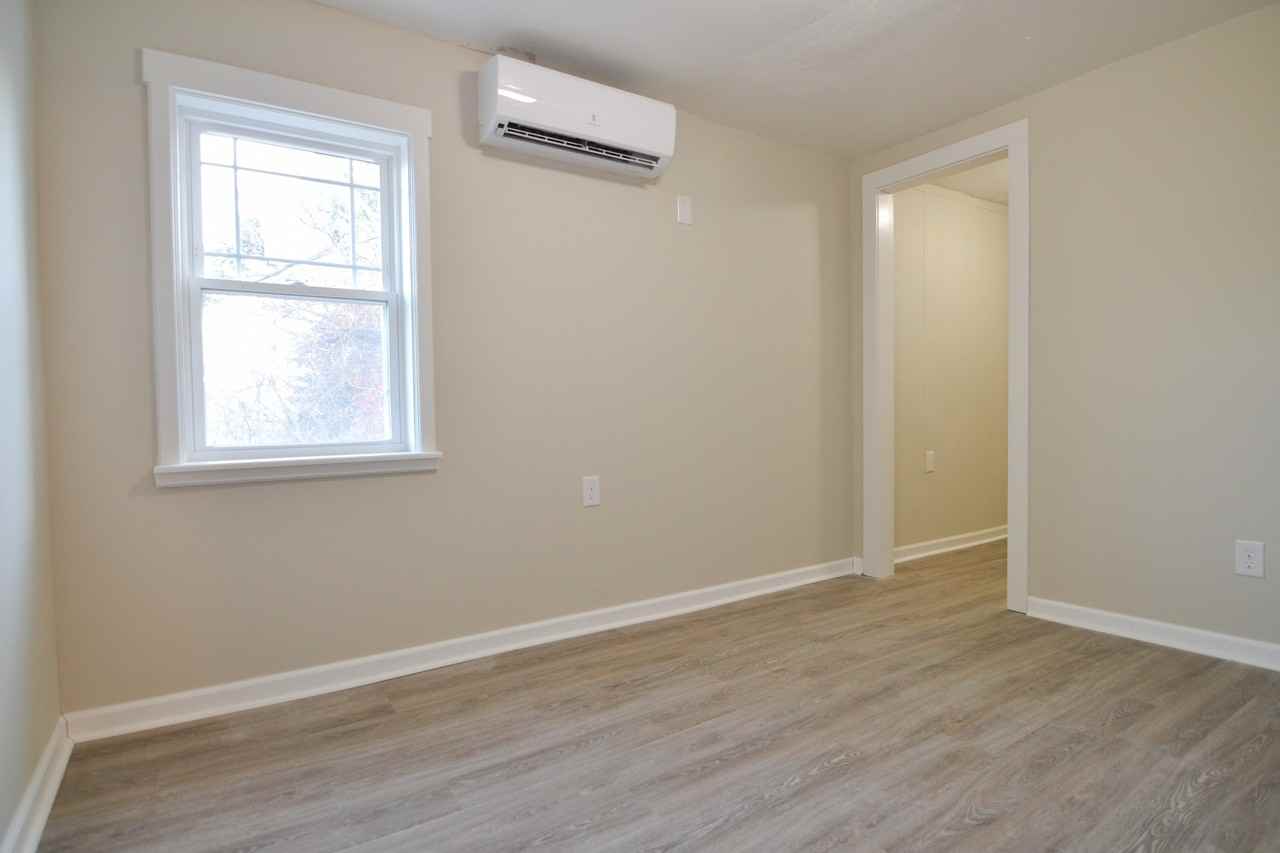 4914 Fort Ave #C - Photo 2 of 8