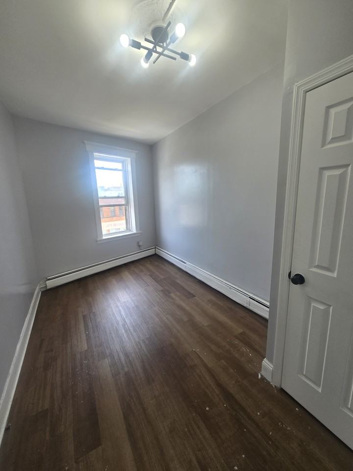 1591 John F. Kennedy Boulevard #5 - Photo 4 of 5