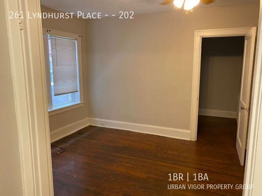 261 Lyndhurst Pl #202 - Photo 3 of 19