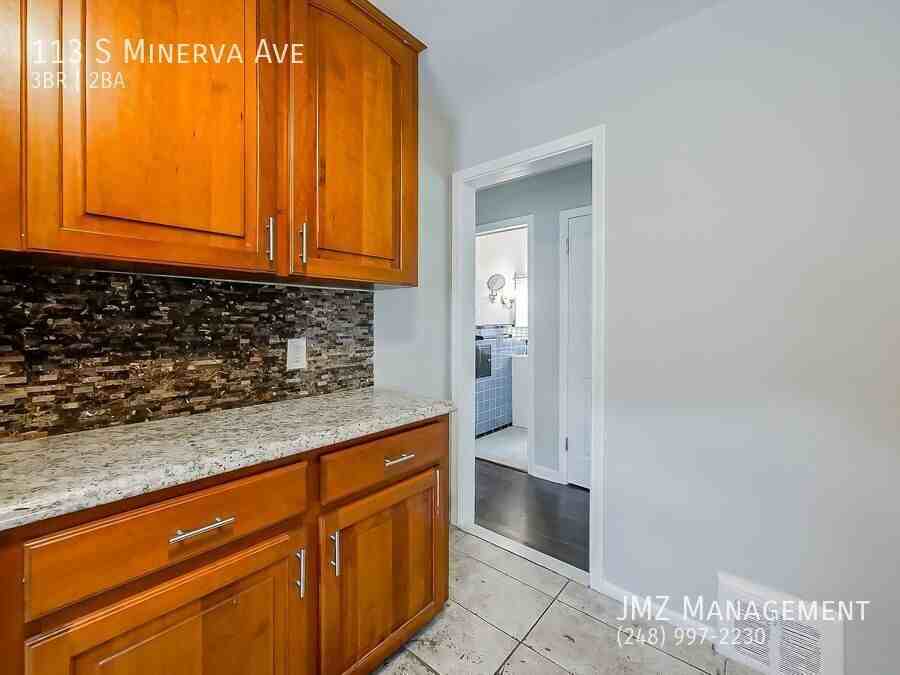 113 S Minerva Ave - Photo 3 of 40