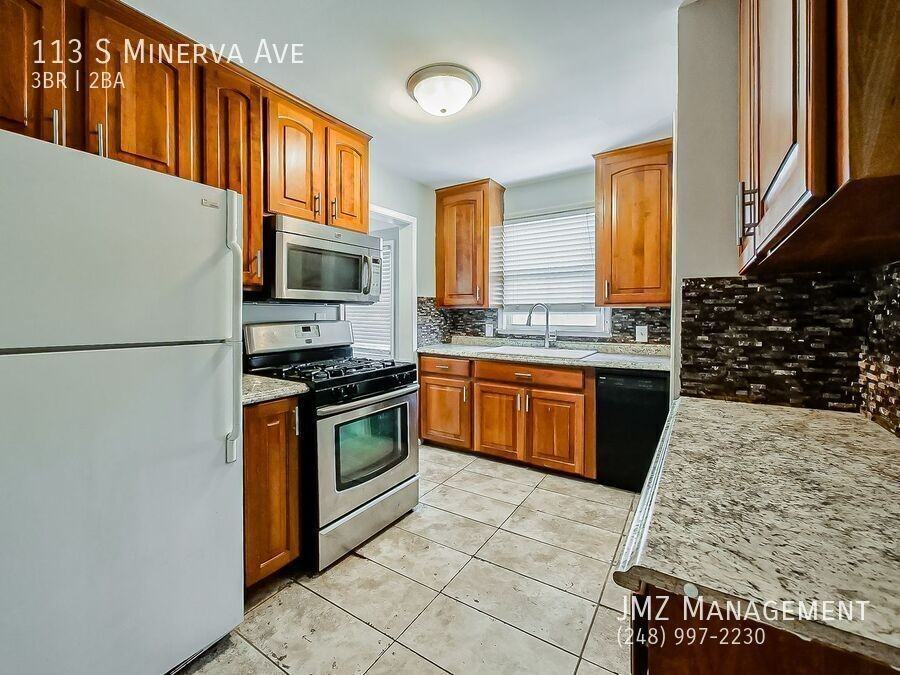 113 S Minerva Ave - Photo 4 of 40