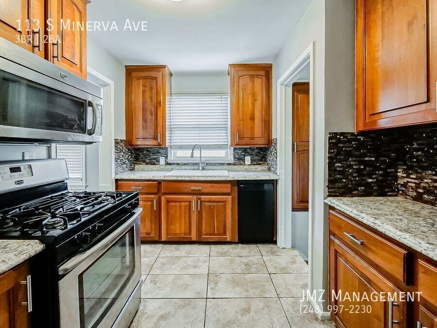 113 S Minerva Ave - Photo 5 of 40