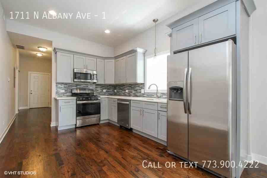 1711 N Albany Ave #1 - Photo 5 of 11