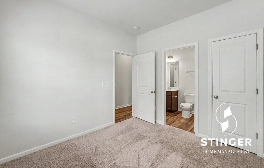 123 Chestnut St - Photo 3 of 39