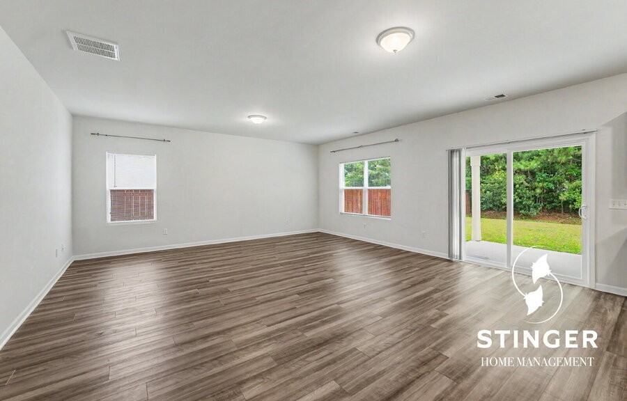 123 Chestnut St - Photo 6 of 39