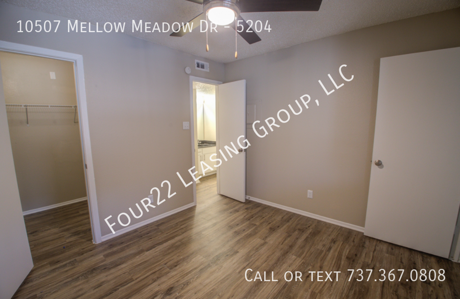 10507 Mellow Mdws #5204 - Photo 7 of 10