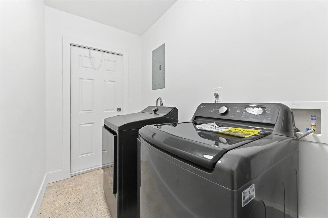 2541 Northwest 64th Terrace #2541 - Photo 6 of 6