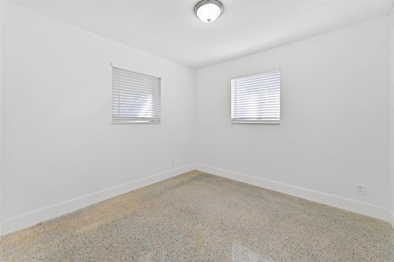 2541 Northwest 64th Terrace #2541 - Photo 5 of 6