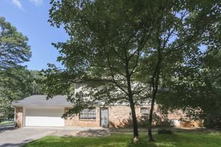 3212 Goldenchain Dr - Photo 1 of 1