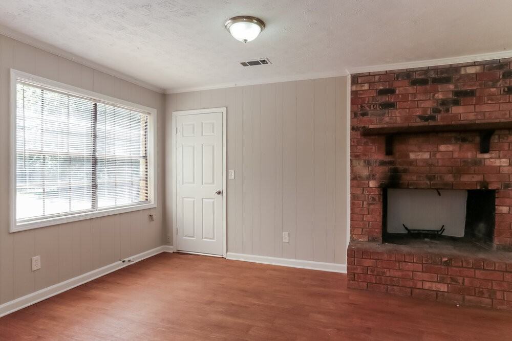 3212 Goldenchain Dr - Photo 4 of 25