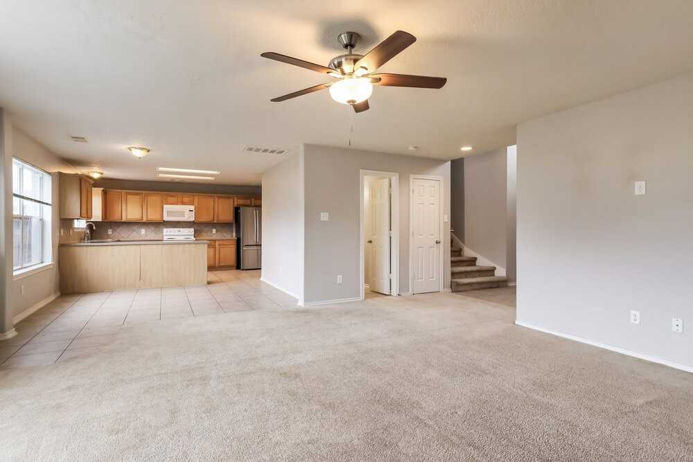 13030 Sandhill Park Ln - Photo 6 of 17