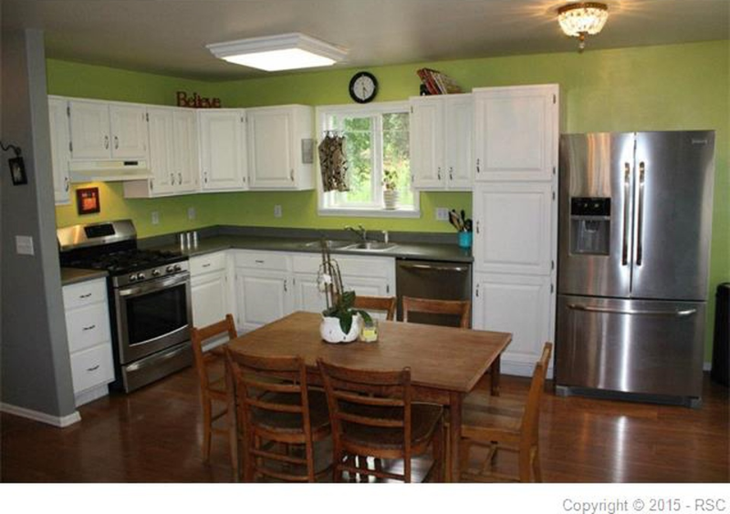 930 Baltic St - Photo 5 of 9