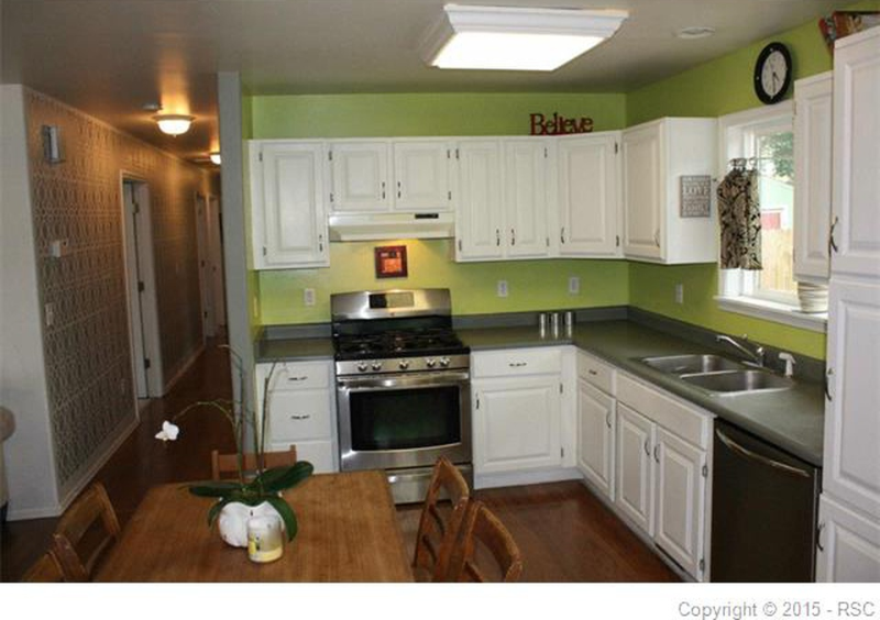 930 Baltic St - Photo 6 of 9