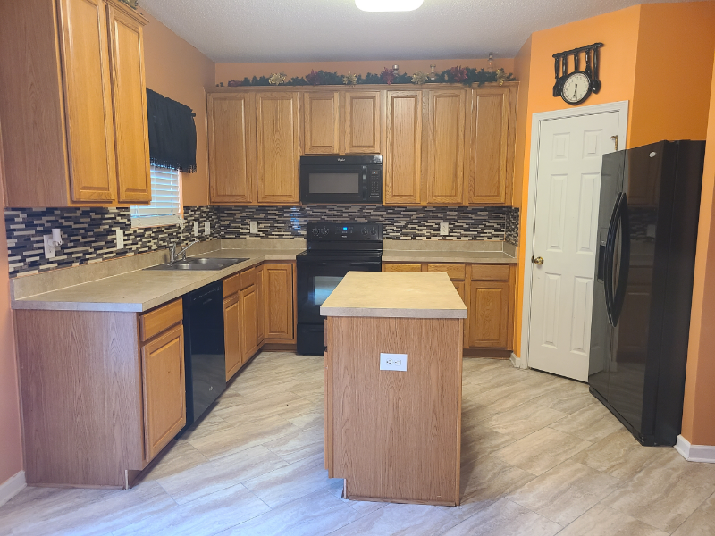 107 Queensberry Ct - Photo 7 of 13