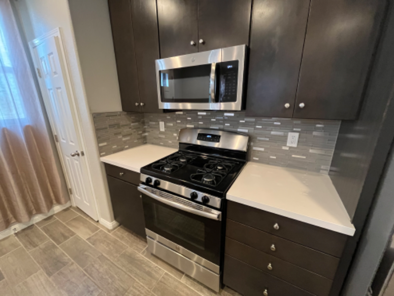 845 E Sunset Rd - Photo 5 of 37
