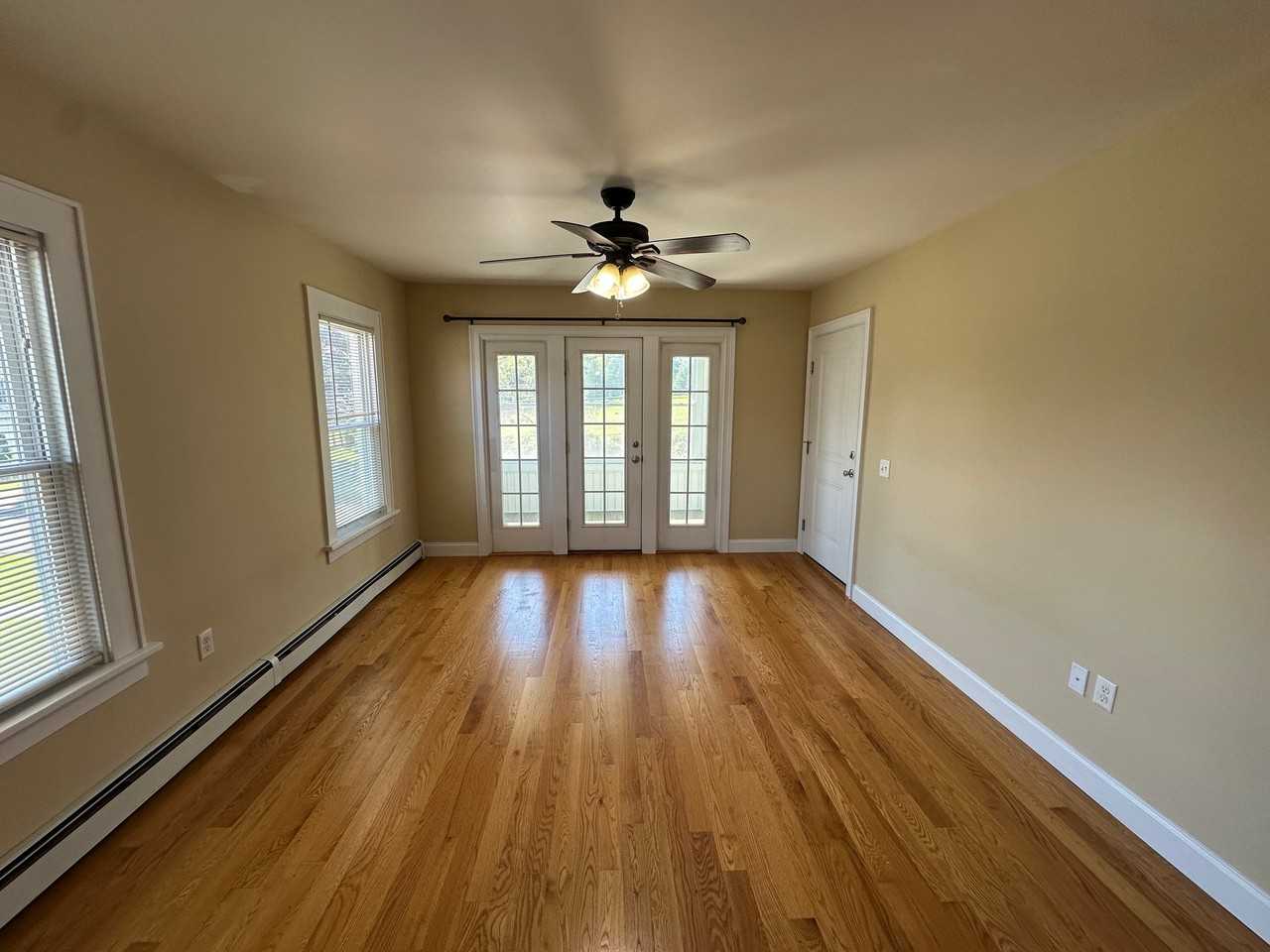 902 Tulip St #4 - Photo 4 of 24