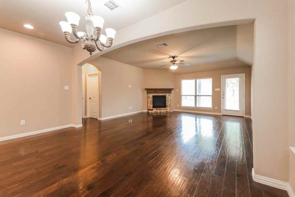 121 Pleasant Hill Ln - Photo 6 of 16