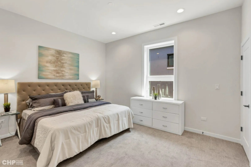 5203 S Wabash Ave #3 - Photo 5 of 15
