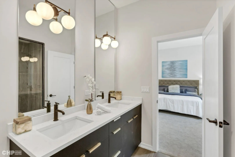 5203 S Wabash Ave #3 - Photo 6 of 15