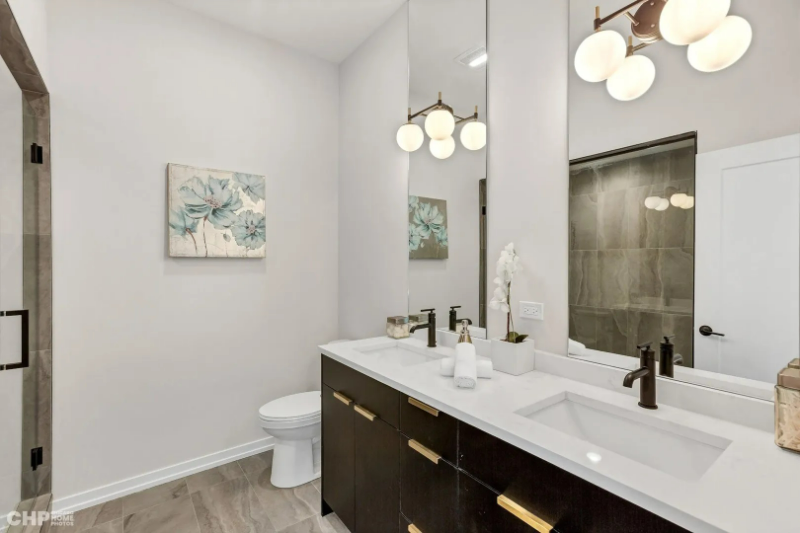 5203 S Wabash Ave #3 - Photo 7 of 15