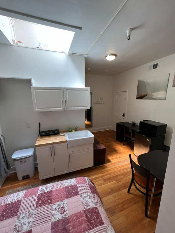 118 W Main St - Photo 3 of 11