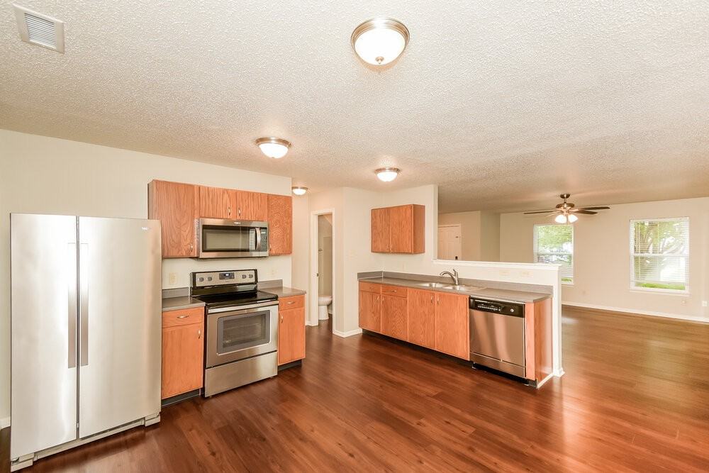 941 Ravine Dr - Photo 7 of 17