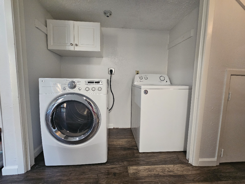 2102 Via Corona - Photo 6 of 18