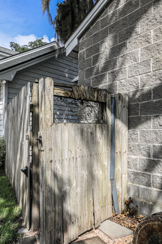102 Neva Ave #A - Photo 7 of 50