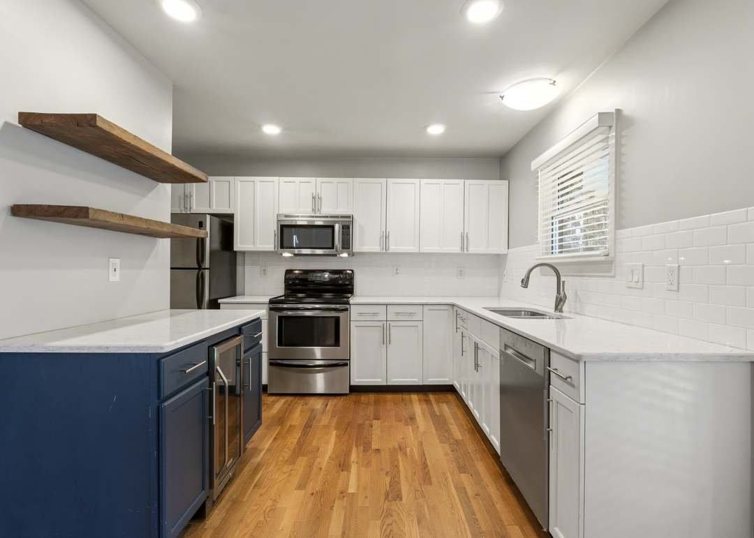 940 Gale Ln #129 - Photo 6 of 25