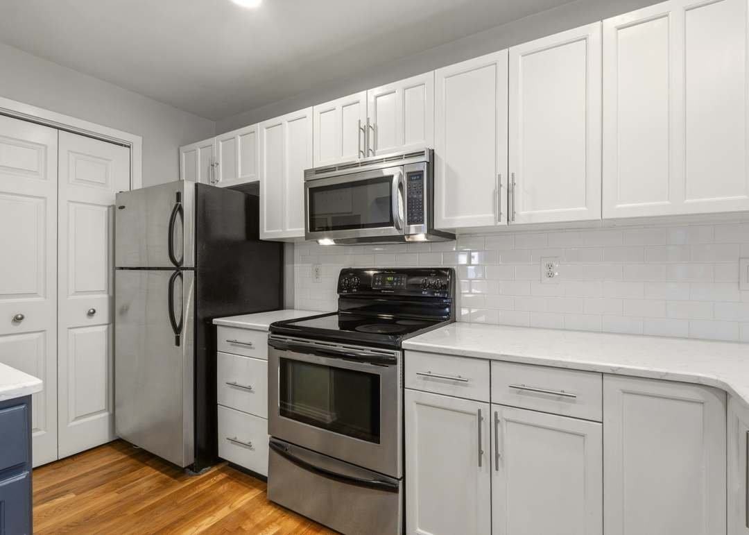 940 Gale Ln #129 - Photo 7 of 25