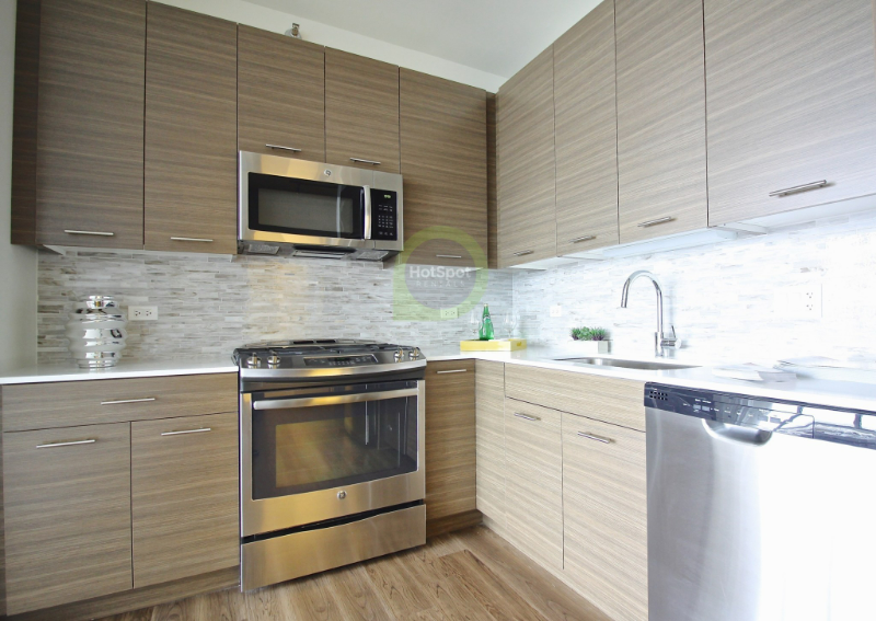 338 W Chestnut St - Photo 3 of 11