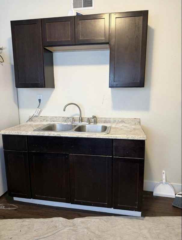 2459 S 8th St #2459UPPER - Photo 2 of 8