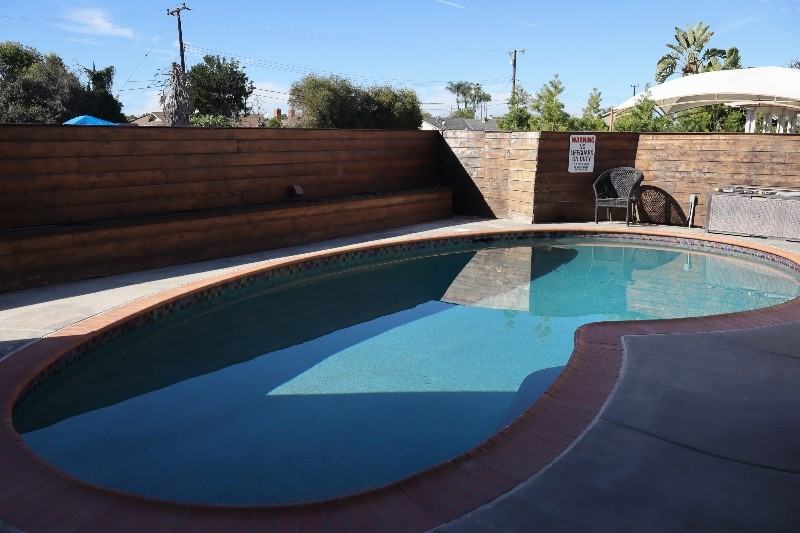4752 Amberwood Ave #B - Photo 6 of 21
