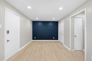 featured image of 548 Ridge Ave #3