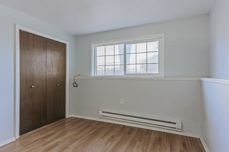1965 Butte St #B - Photo 4 of 9