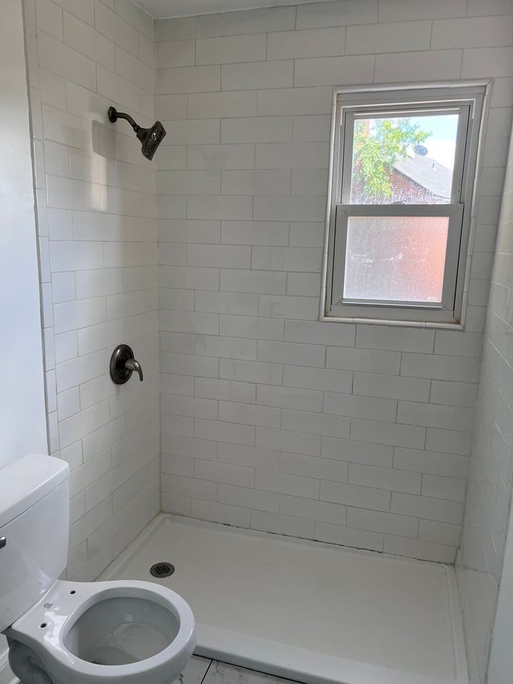 719 31st St Se - Photo 5 of 10