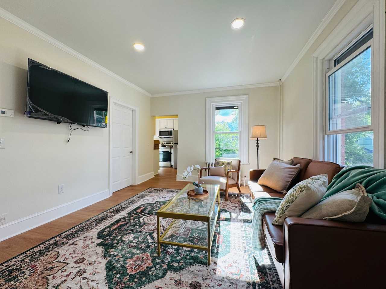 42 Pomeroy Ave #2 - Photo 4 of 20