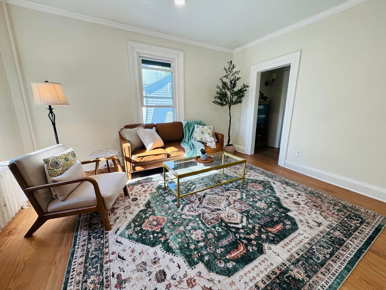 42 Pomeroy Ave #2 - Photo 5 of 20