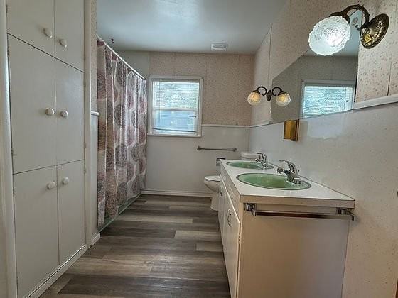 396 Sw - Photo 3 of 6