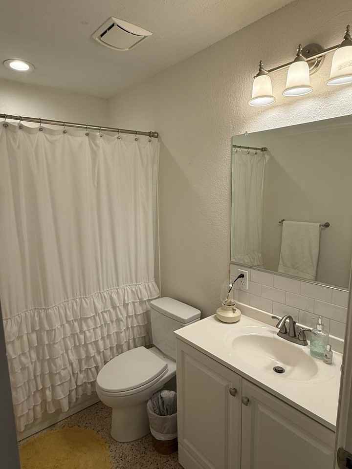 8304 75th Pl - Photo 5 of 14