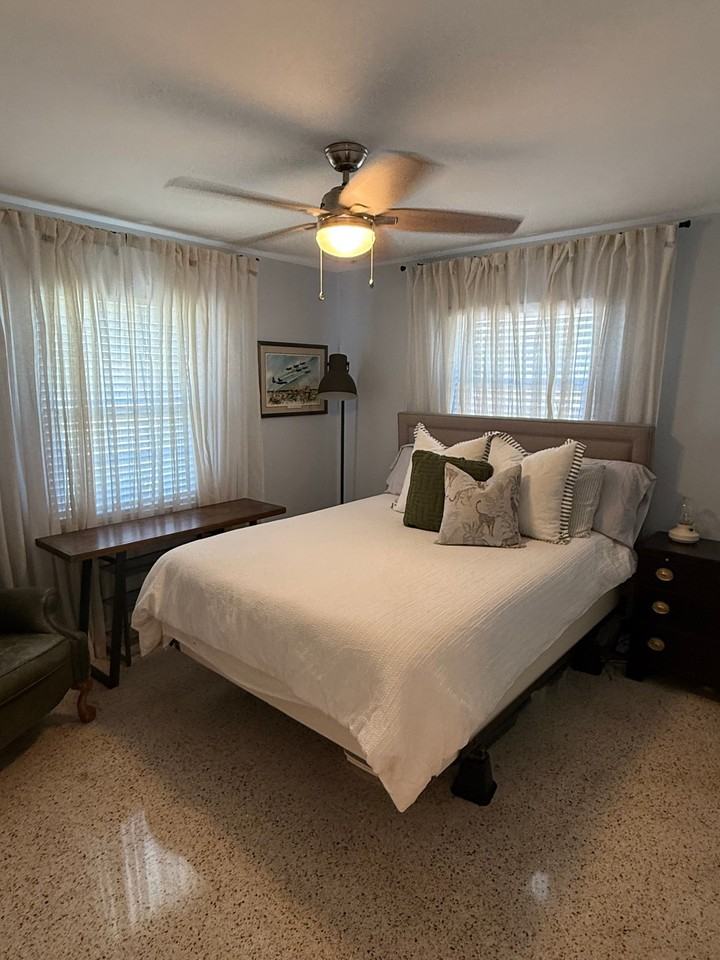 8304 75th Pl - Photo 6 of 14