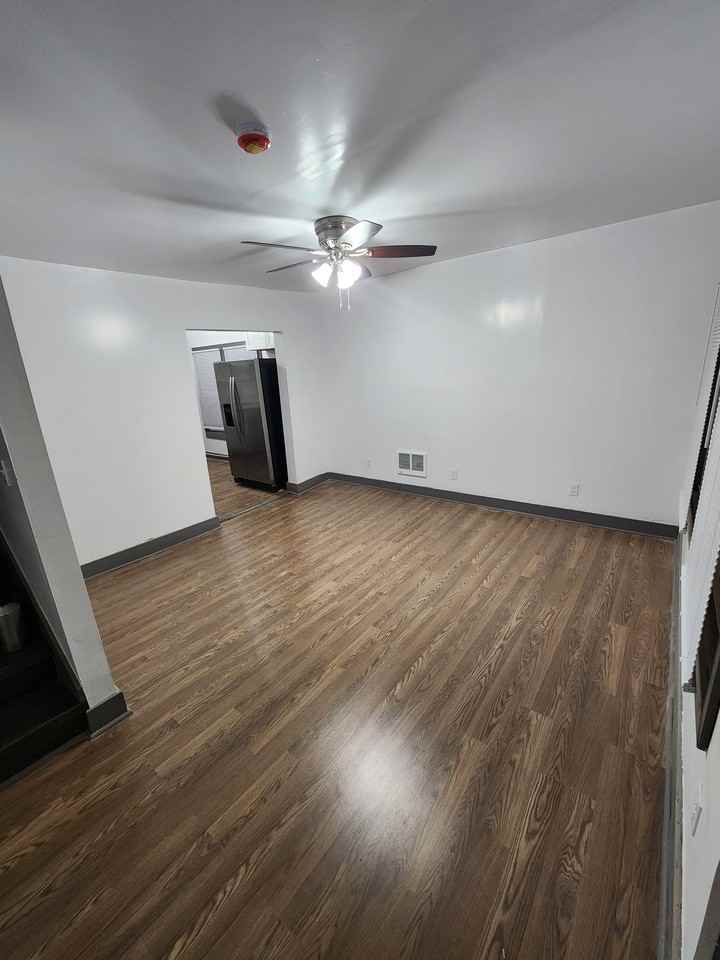 18 Jeanette St - Photo 2 of 18