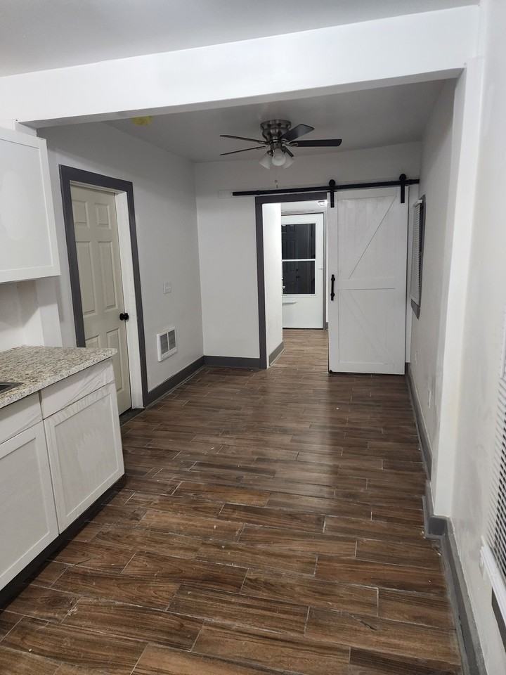 18 Jeanette St - Photo 4 of 18