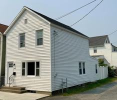 featured image of 201 15th St